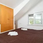 Fran * فيلا لوكا