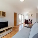 Fran Apartman Vela Luka