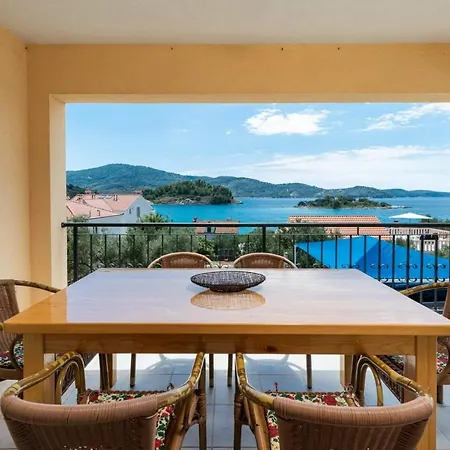 Fran Apartment Vela Luka